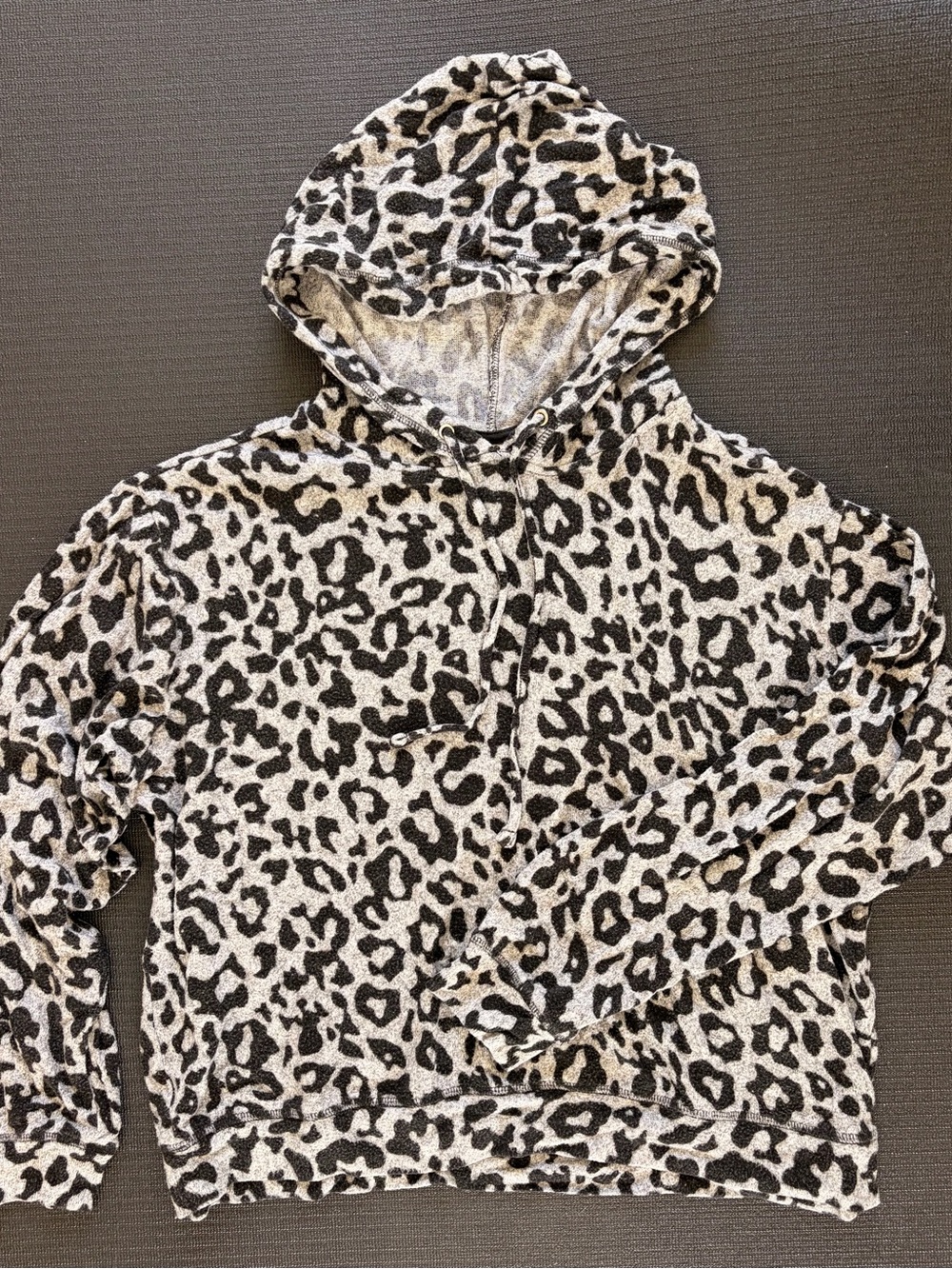 H&M Fleece Leopard Hoody boxy cropped pajamas top